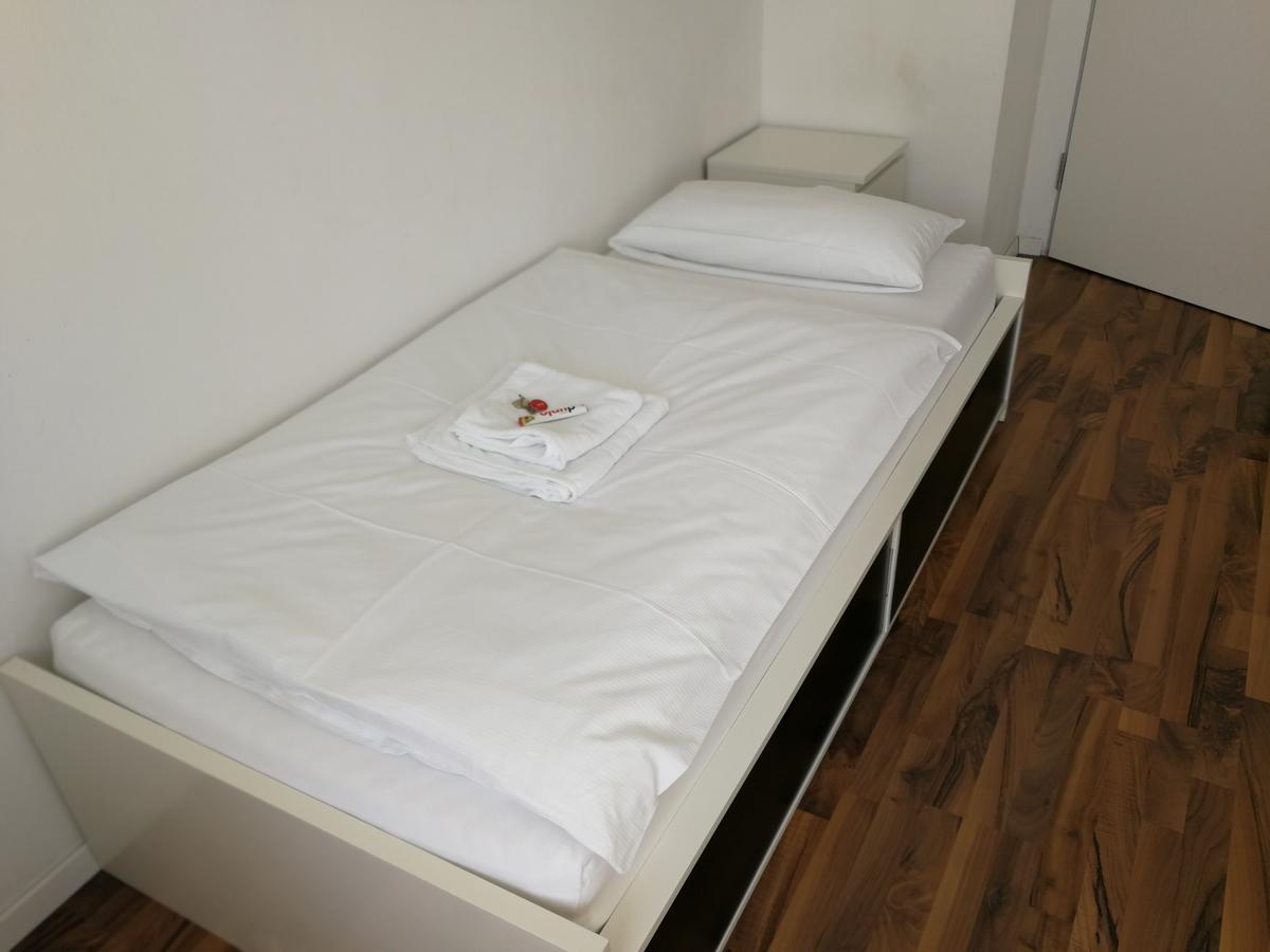 Boardinghouse Munchen-Laim Hotel Bagian luar foto