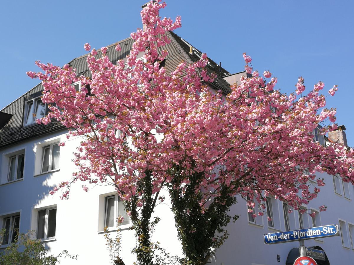 Boardinghouse Munchen-Laim Hotel Bagian luar foto