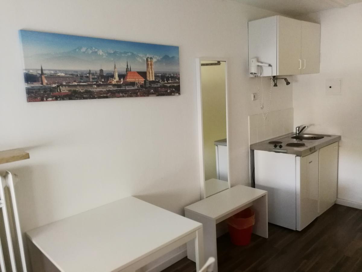 Boardinghouse Munchen-Laim Hotel Bagian luar foto