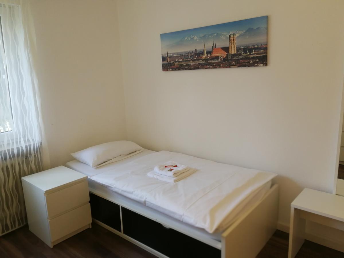 Boardinghouse Munchen-Laim Hotel Bagian luar foto